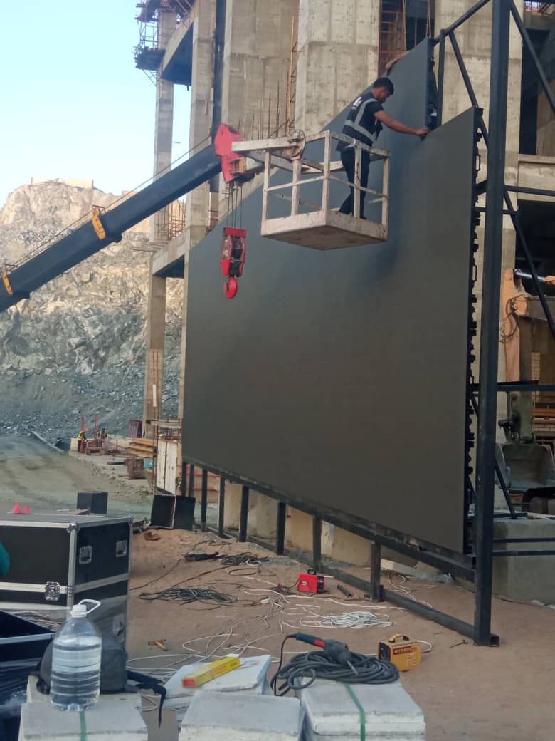 شاشة شوارع عامة