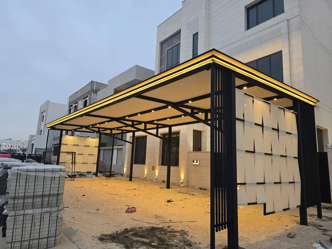 تركيبة مضلات خارجية في حدائق المنازل