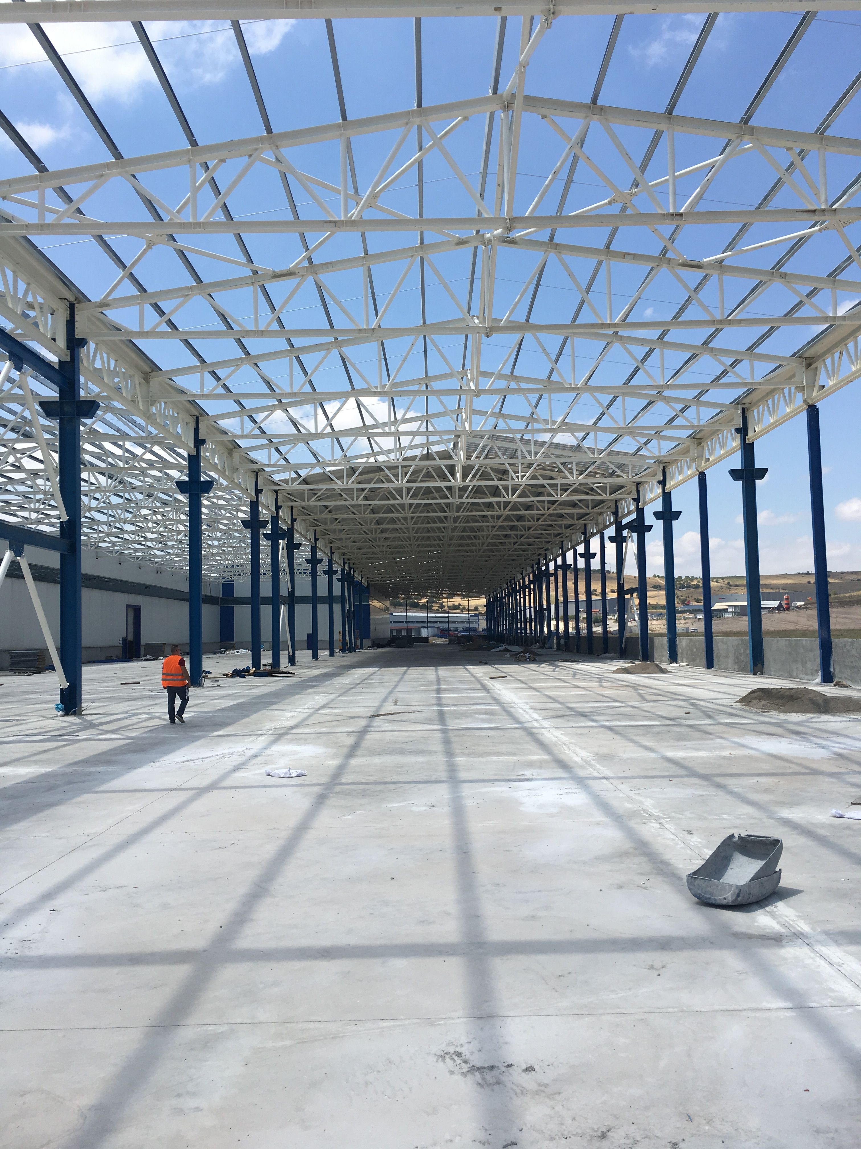 اعمالنا في الهناجر بجميع انواعها واحجامها وتصاميمها المختلفة