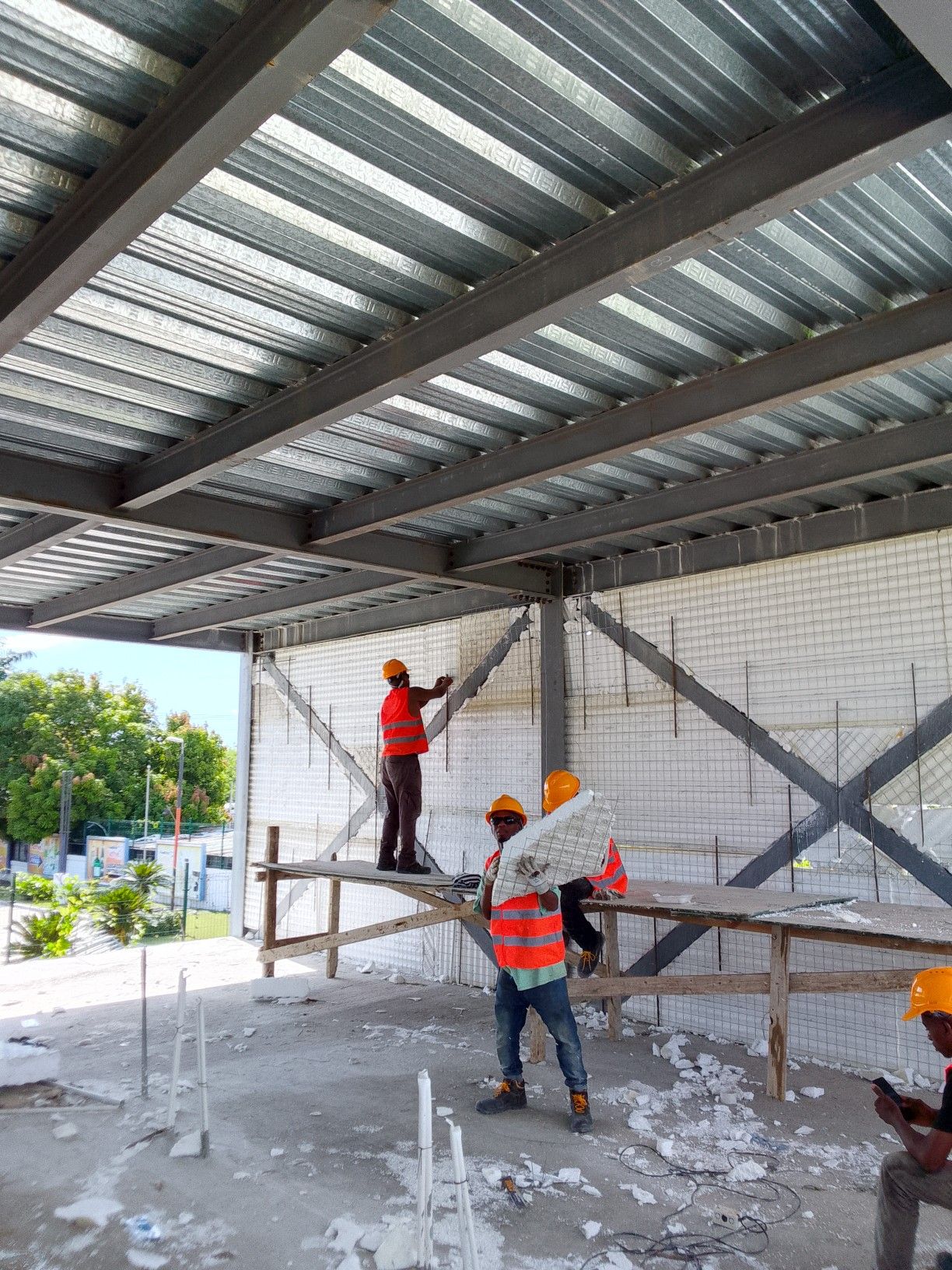 اعمالنا في الهناجر بجميع انواعها واحجامها وتصاميمها المختلفة