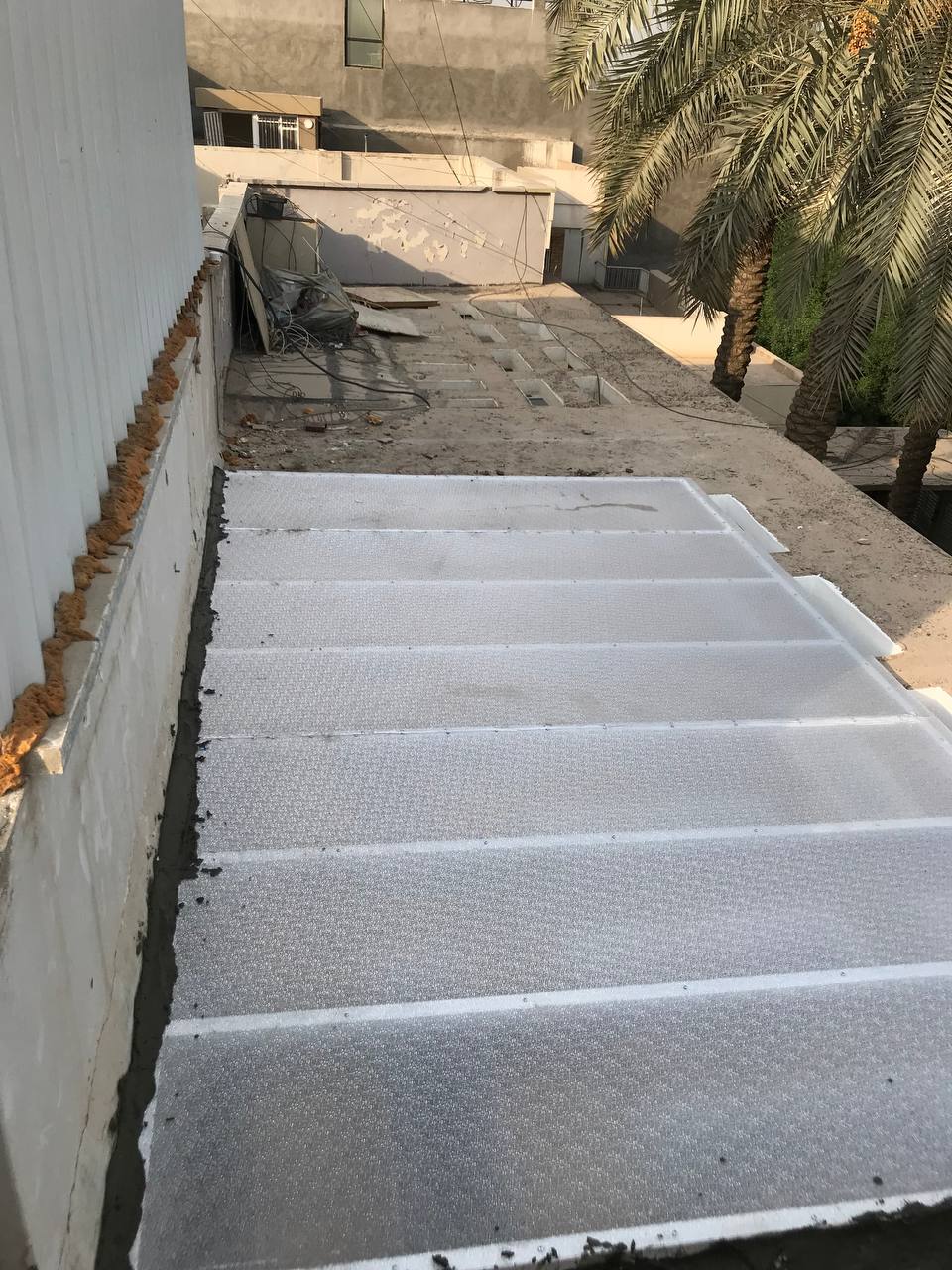 اعمالنا في الدرابزين والسلالم