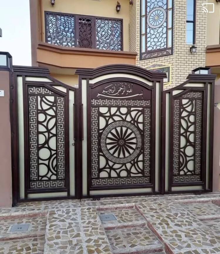 اعمالنا في صناعة الابواب وتركيبها