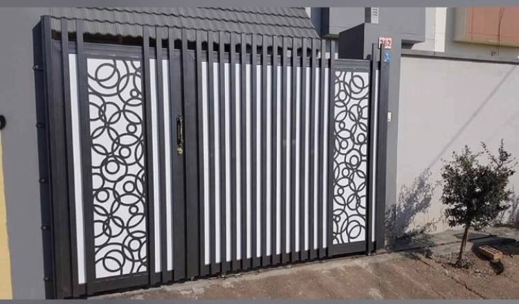 اعمالنا في صناعة الابواب وتركيبها