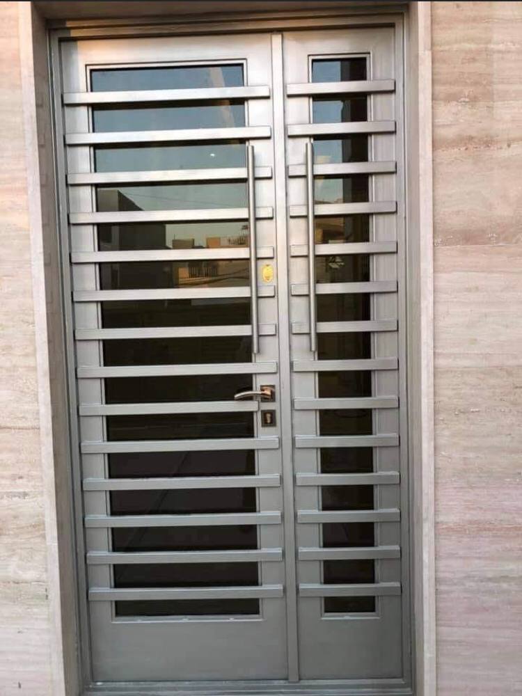 اعمالنا في صناعة الابواب وتركيبها