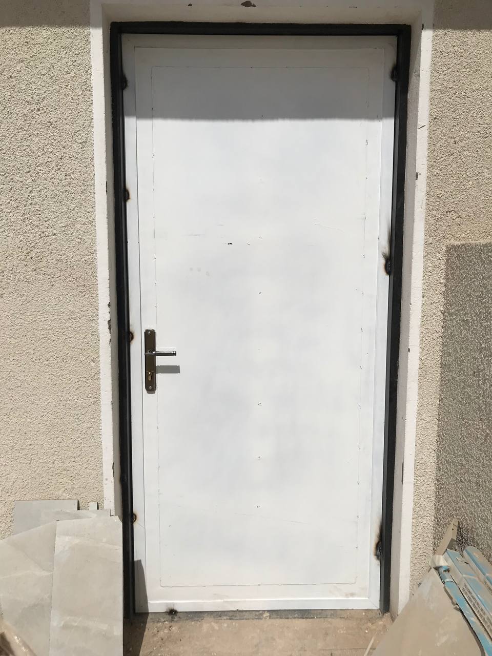 اعمالنا في صناعة الابواب وتركيبها