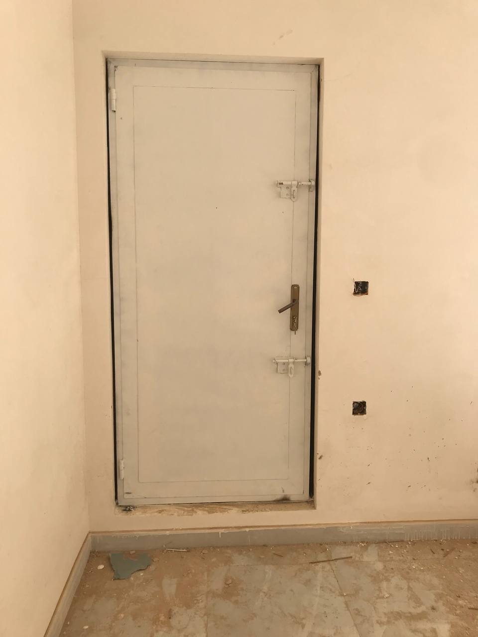 اعمالنا في صناعة الابواب وتركيبها