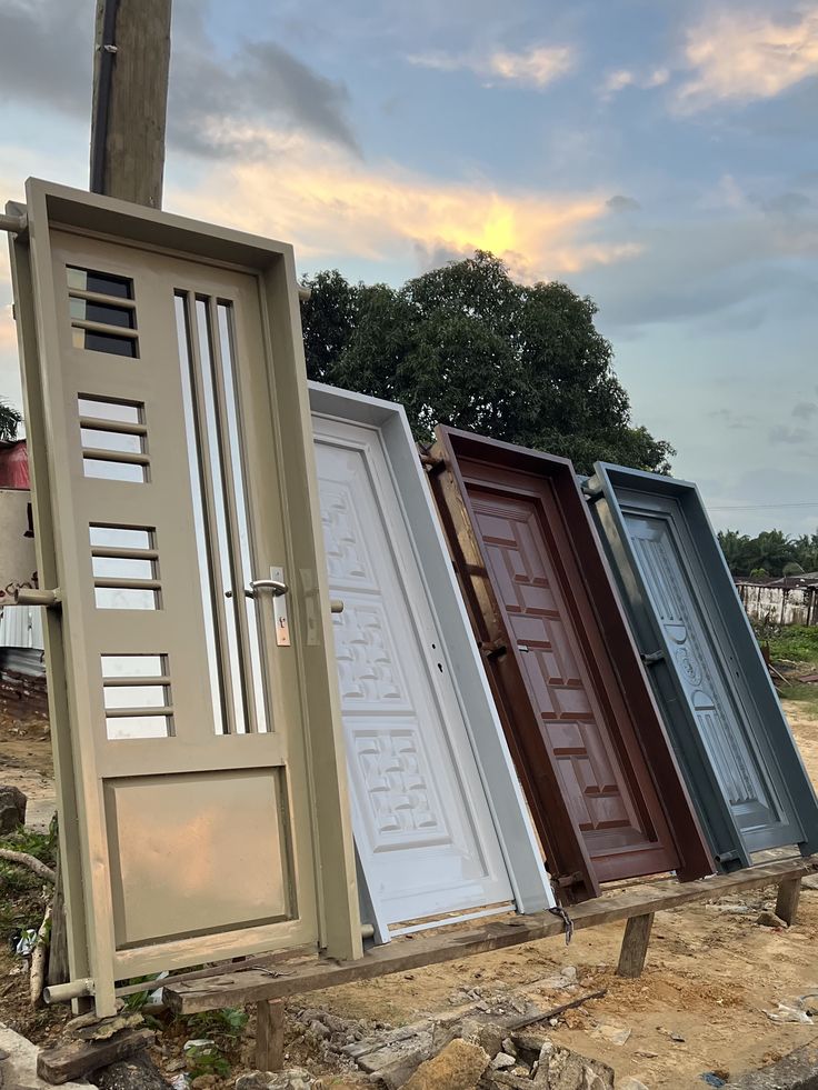 تصميم وتنفيذ أبواب حديد صناعية