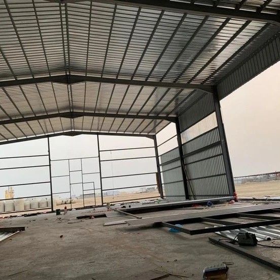 مشاهد جوية مذهلة لمجمع من الهناجر والمستودعات الحديثة التي قمنا بتنفيذها مع شروق الشمس